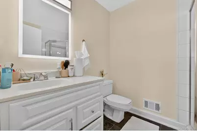 11 Squires Gate #unit B, Poughkeepsie, NY 12603 - Photo 24