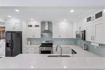2064 Atlantic Boulevard, Atlantic Beach, NY 11509 - Photo 6