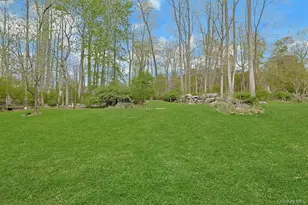 1502 Regent Dr, Mount Kisco, NY 10549 - Photo 28