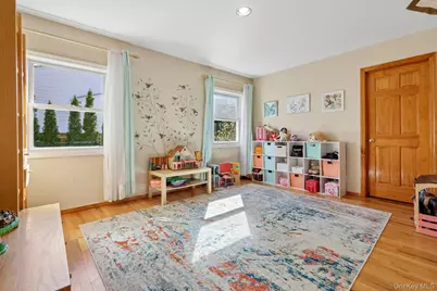 130 Wood Hollow Lane, New Rochelle, NY 10804 - Photo 24
