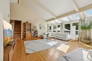 130 Woodhollow Ln, New Rochelle, NY 10804 - Photo 6