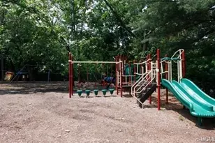 130 Woodhollow Ln, New Rochelle, NY 10804 - Photo 48