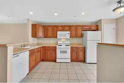 422 Highridge Court #422, Peekskill, NY 10566 - Photo 16