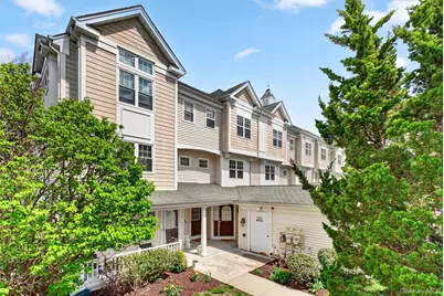 422 Highridge Court #422, Peekskill, NY 10566 - Photo 2