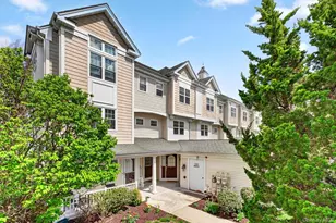 422 Highridge Ct, Peekskill, NY 10566 - Photo 2
