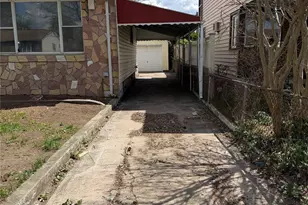 128-15 235th St, Rosedale, NY 11422 - Photo 2