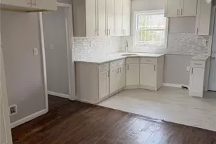 128-15 235th St, Rosedale, NY 11422 - Photo 4