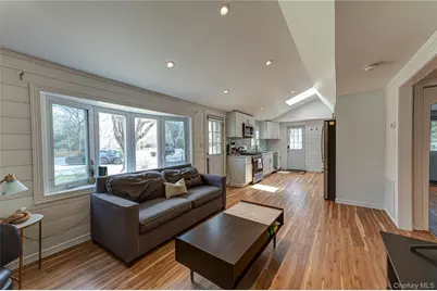 6 Longview Drive, East Quogue, NY 11942 - Photo 4