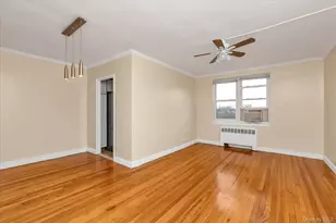 275 Maple Ave, Rockville Centre, NY 11570 - Photo 4