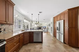 7 Midfield St, Stony Brook, NY 11790 - Photo 6