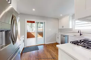 8 Thayer Pl, New York, NY 10306 - Photo 8