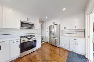8 Thayer Pl, New York, NY 10306 - Photo 10
