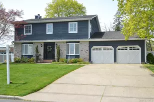30 Myrtle Ln, Patchogue, NY 11772 - Photo 2
