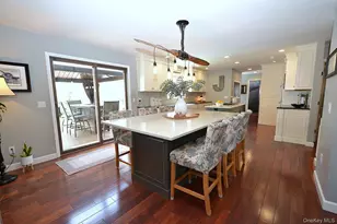 30 Myrtle Ln, Patchogue, NY 11772 - Photo 4