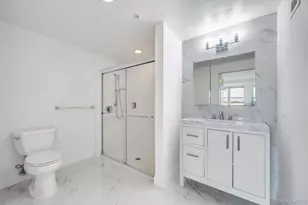 300 E Overlook, Port Washington, NY 11050 - Photo 18