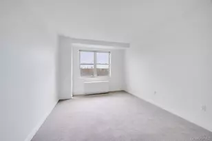 300 E Overlook, Port Washington, NY 11050 - Photo 16