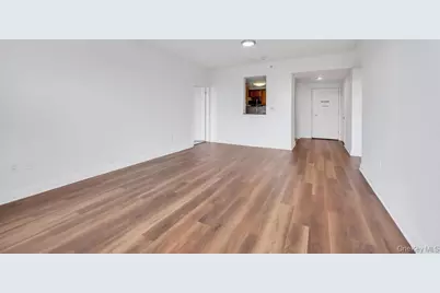 300 E Overlook #534, Port Washington, NY 11050 - Photo 8