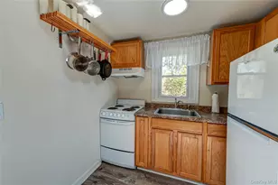18 Shinnecock Rd, Hampton Bays, NY 11946 - Photo 6