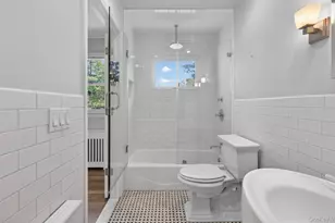9 Eldridge Pl, Glen Cove, NY 11542 - Photo 32