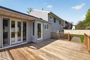9 Eldridge Pl, Glen Cove, NY 11542 - Photo 36
