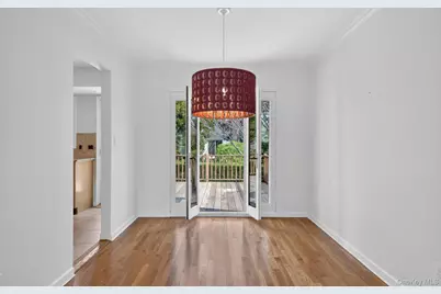 9 Eldridge Place, Glen Cove, NY 11542 - Photo 16