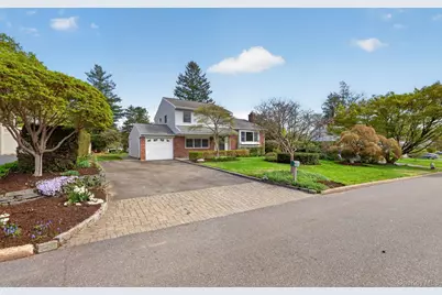 9 Eldridge Place, Glen Cove, NY 11542 - Photo 2