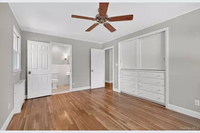 9 Eldridge Place, Glen Cove, NY 11542 - Photo 30