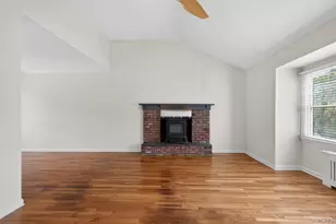 9 Eldridge Pl, Glen Cove, NY 11542 - Photo 8