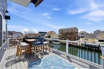 909 S 5th Street, Lindenhurst, NY 11757 - Photo 40