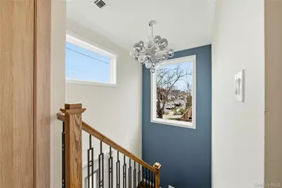 909 S 5th Street, Lindenhurst, NY 11757 - Photo 36