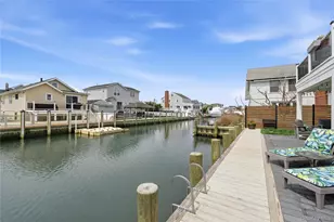 909 S 5th St, Lindenhurst, NY 11757 - Photo 46