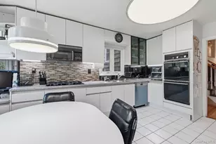 7 Carlton Ln, Rye Brook, NY 10573 - Photo 8