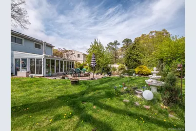 19 Milford Drive, Central Islip, NY 11722 - Photo 34