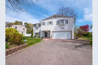 19 Milford Drive, Central Islip, NY 11722 - Photo 4
