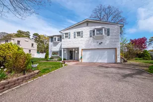 19 Milford Dr, Central Islip, NY 11722 - Photo 4