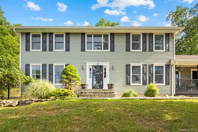 22 Pyngyp Road, Stony Point, NY 10980 - Photo 2