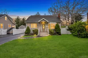 5 Washington Ave, East Islip, NY 11730 - Photo 2