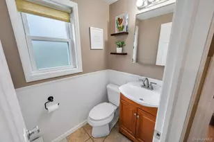 5 Washington Ave, East Islip, NY 11730 - Photo 18