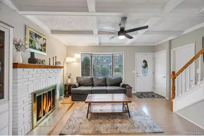 5 Washington Avenue, East Islip, NY 11730 - Photo 6