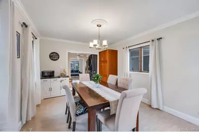 5 Washington Avenue, East Islip, NY 11730 - Photo 10