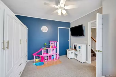5 Washington Avenue, East Islip, NY 11730 - Photo 14