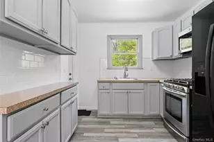 62 Margaret Dr, Coram, NY 11727 - Photo 8