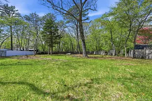 62 Margaret Dr, Coram, NY 11727 - Photo 26