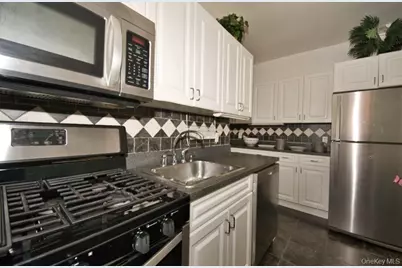 63-61 99th Street #D16, Rego Park, NY 11374 - Photo 8