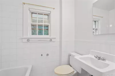 11 Wyndham Road, Scarsdale, NY 10583 - Photo 28
