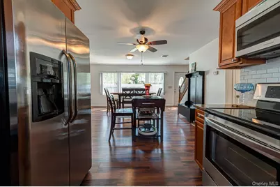 69 Chimney Lane, Levittown, NY 11756 - Photo 6