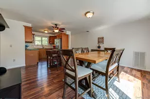 69 Chimney Ln, Levittown, NY 11756 - Photo 4