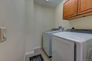 69 Chimney Ln, Levittown, NY 11756 - Photo 20