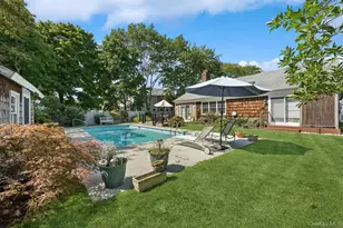 7 Linda Ln, Hampton Bays, NY 11946 - Photo 32