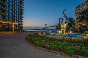 166-25 Powells Cove Blvd, Whitestone, NY 11357 - Photo 12